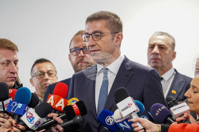 Мицкоски: ВМРО-ДПМНЕ няма да влезе в каквато и да е авантюра, докато не бъдат гарантирани човешките права на македонската общност в нашия източен съсед
