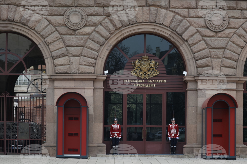 Всяка нота в музиката на Кирил Икономов носи неговата неподправена обич към родното, каза държавният глава в съболезнователен адрес