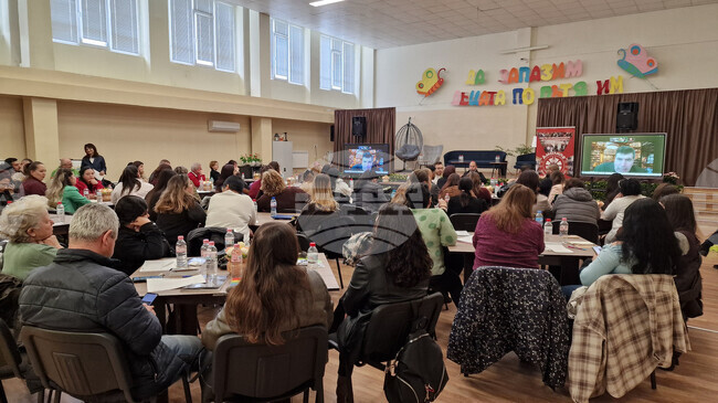 Регионална среща на образователните медиатори се състоя в Средно училище "Трайко Симеонов" в Шумен