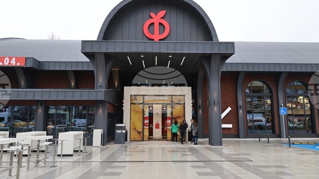 Българската семейна компания „Фантастико" инвестира 13,9 млн. евро в първия си супермаркет в Пловдив