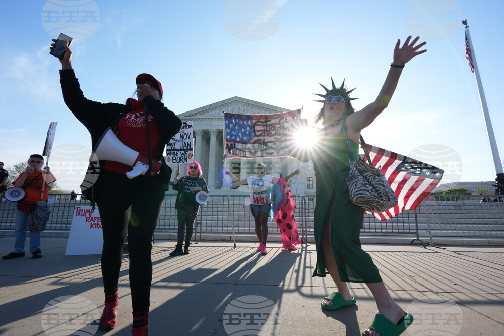 APTOPIX Supreme Court Birthright Citizenship