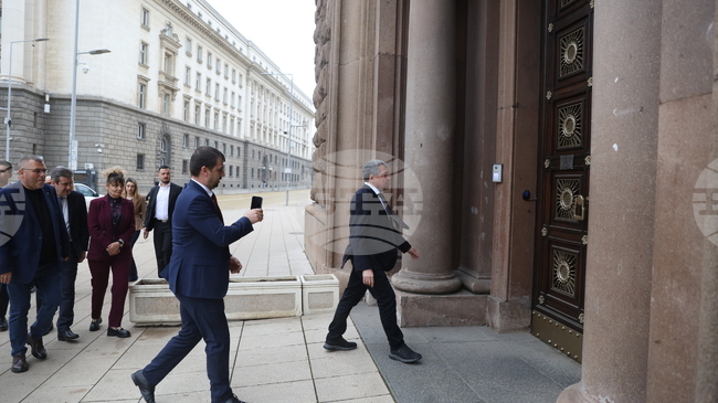 Президентът отказа да свика Съвет за национална сигурност във връзка с нотата от Иран, според Йотова няма проблем, каза Тошко Йорданов 