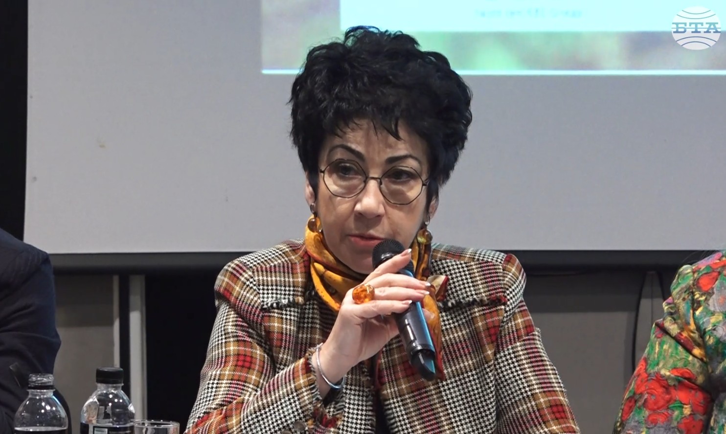 България разполага със зърно за осигуряване на хляб за следващите три години, каза Мариана Кукушева