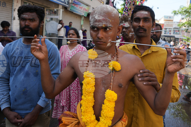 APTOPIX India Hindu Festival