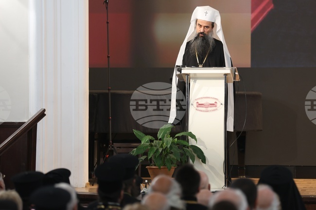 Неврокопският митрополит Натанаил беше изключителен църковник и има съществена роля за преодоляване на разкола в БПЦ, каза патриарх Даниил