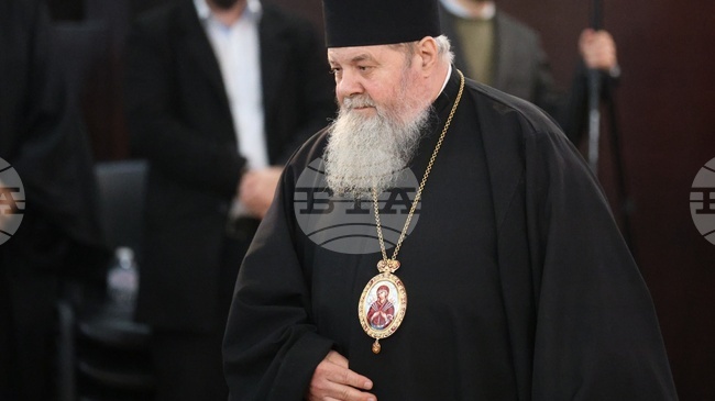 Великотърновският митрополит Григорий ще бъде удостоен със званието „Почетен гражданин на община Гулянци“