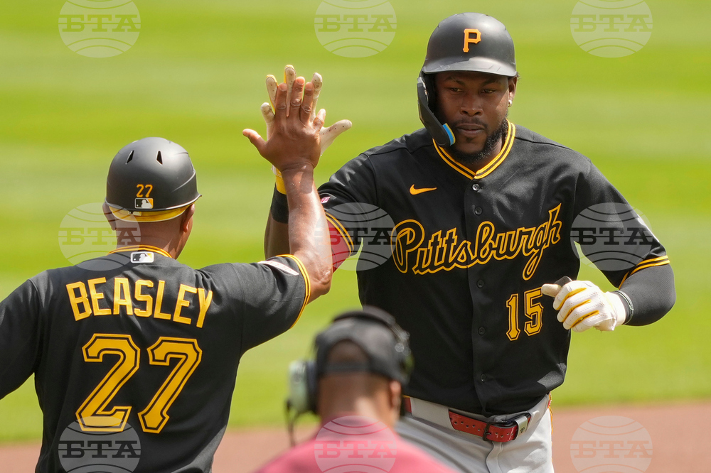 Pirates Reds Baseball