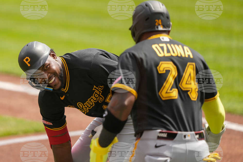 Pirates Reds Baseball