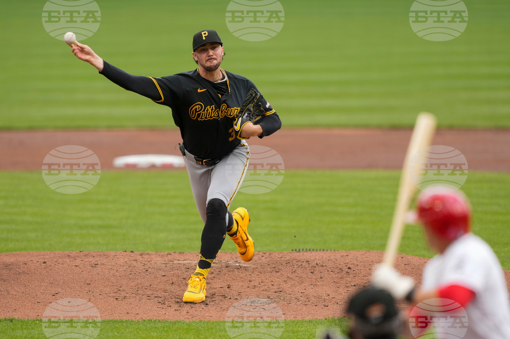 Pirates Reds Baseball