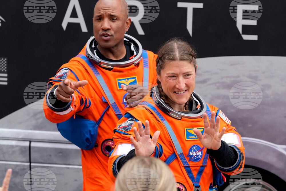 NASA Artemis Moonshot