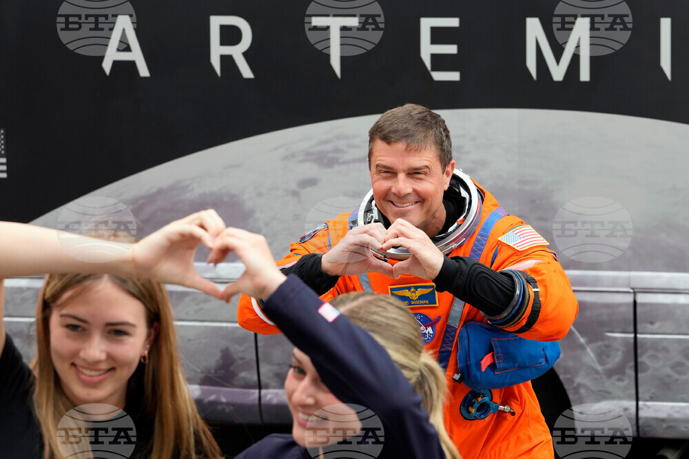 NASA Artemis Moonshot