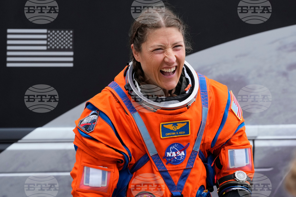 NASA Artemis Moonshot