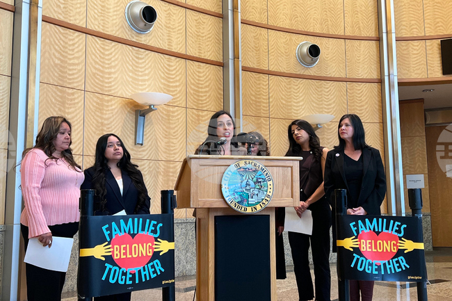 US Deported Woman Returns