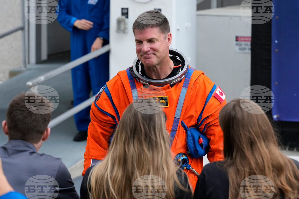 NASA Artemis Moonshot