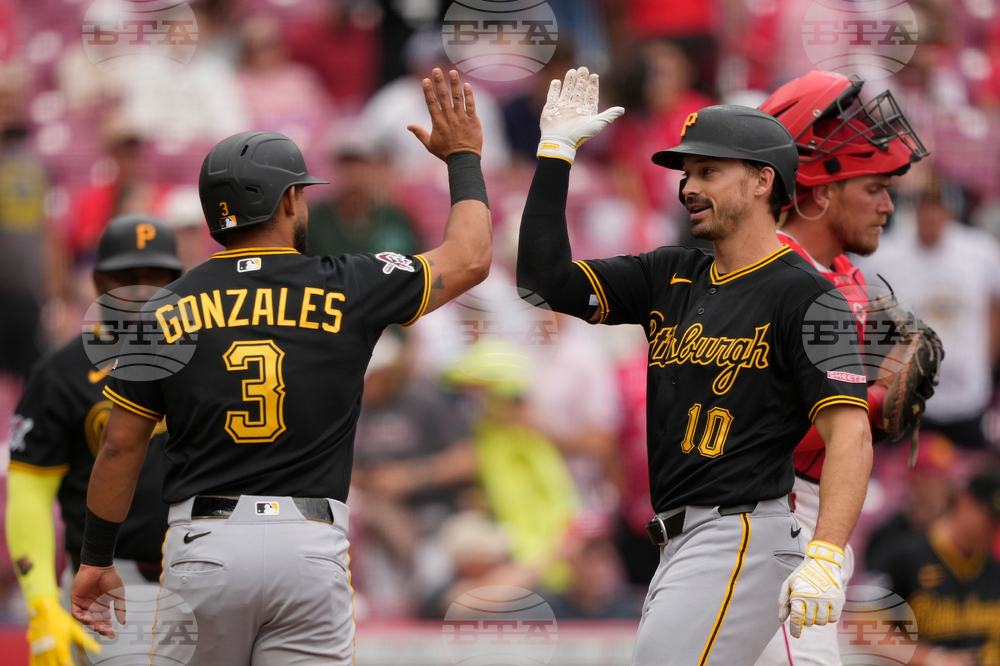 Pirates Reds Baseball