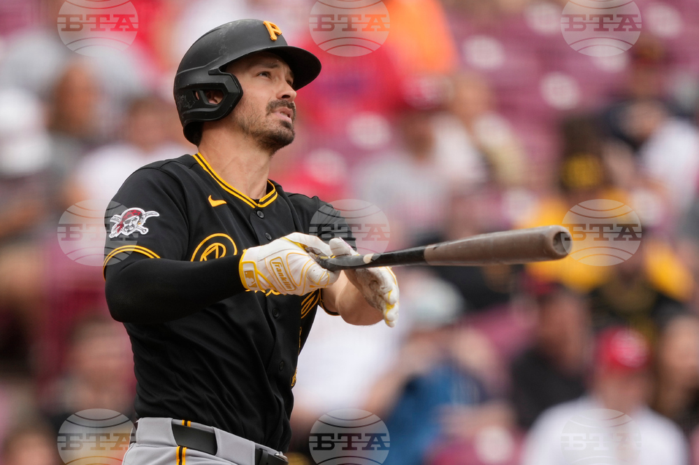 Pirates Reds Baseball