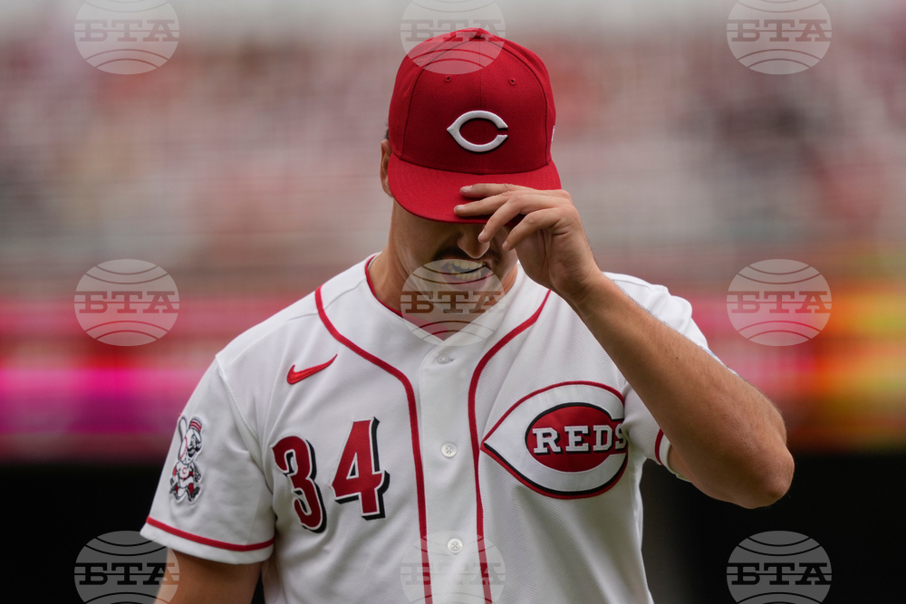 Pirates Reds Baseball