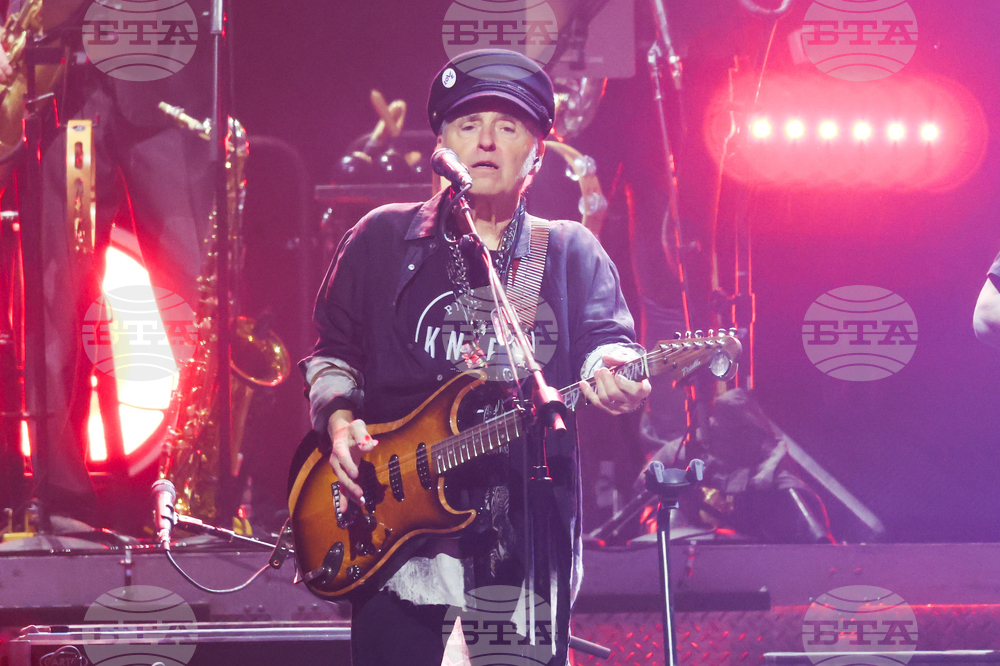 Bruce Springsteen and the E Street Band in Concert - Minneapolis