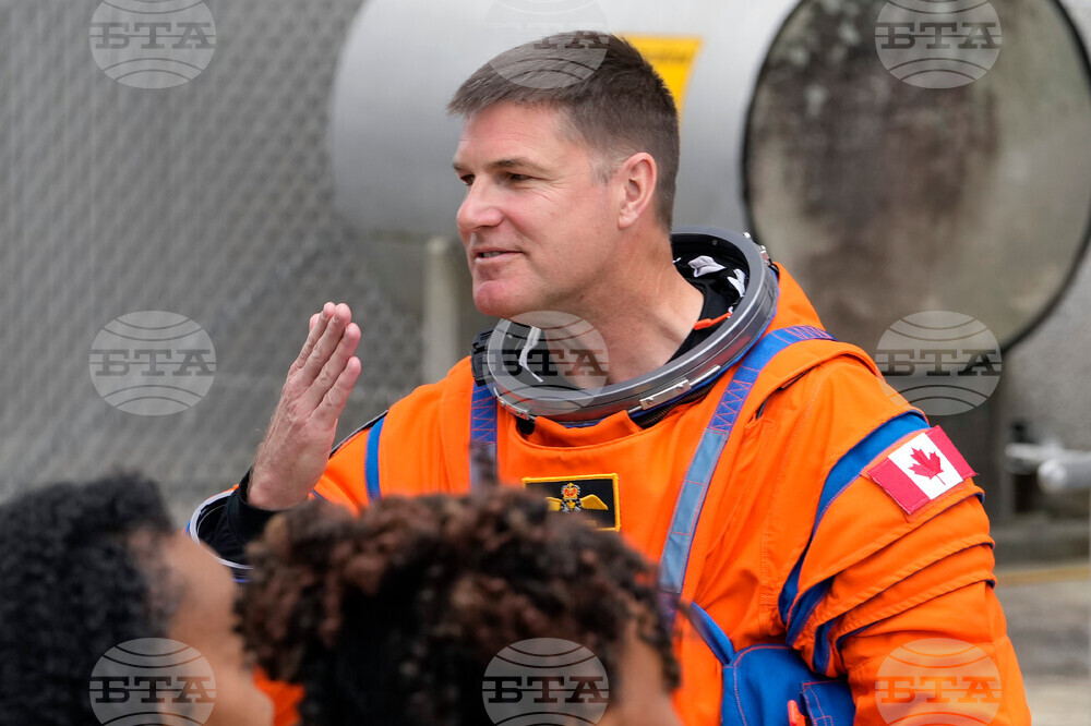 NASA Artemis Moonshot