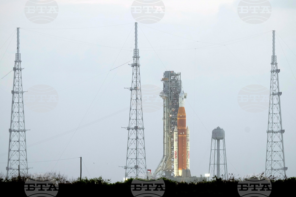 NASA Artemis Moonshot