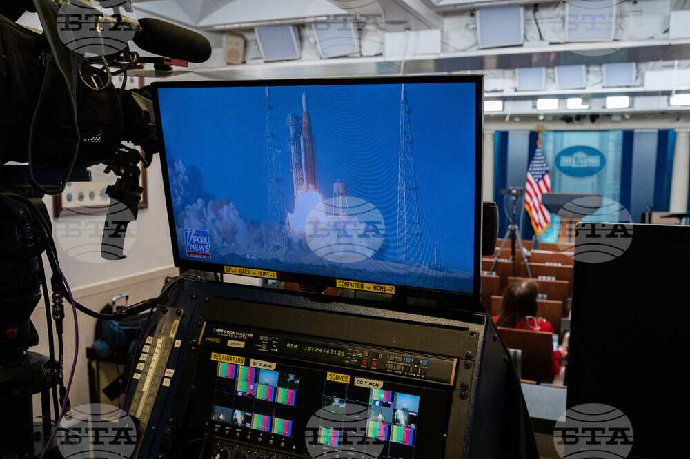 NASA Artemis Moonshot