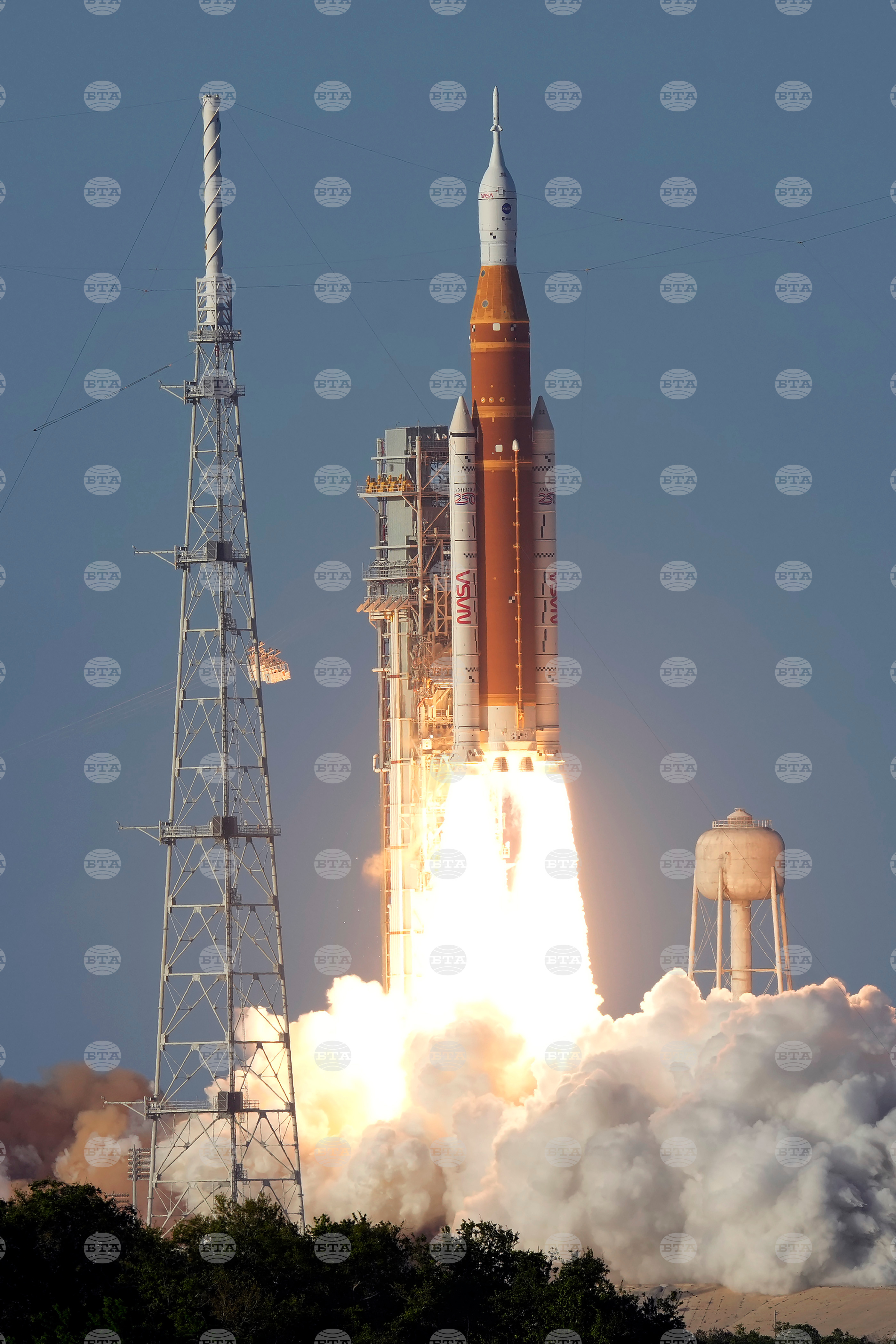 NASA Artemis Moonshot