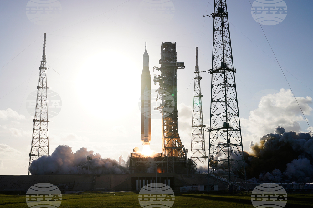 NASA Artemis Moonshot