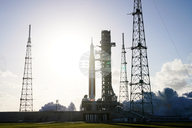 CORRECTION NASA Artemis Moonshot