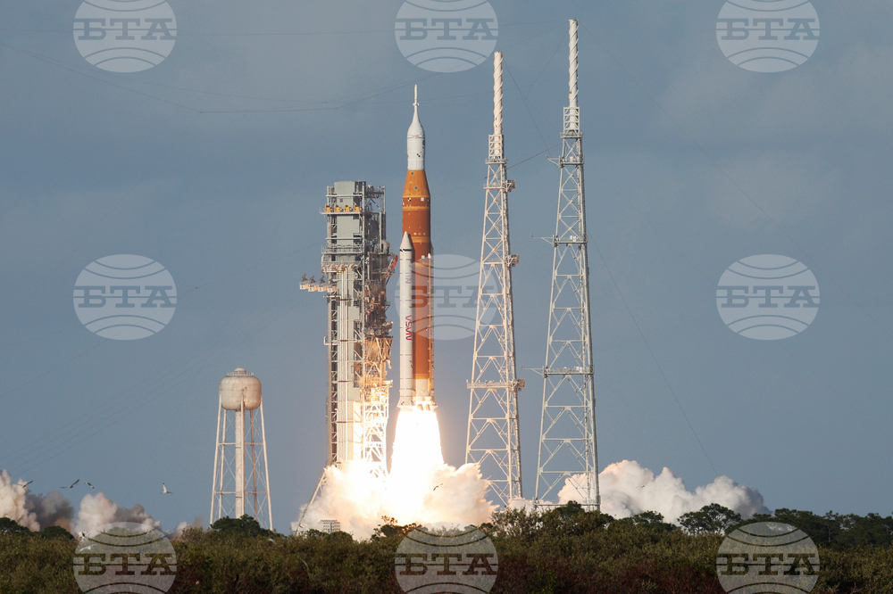 NASA Artemis Moonshot