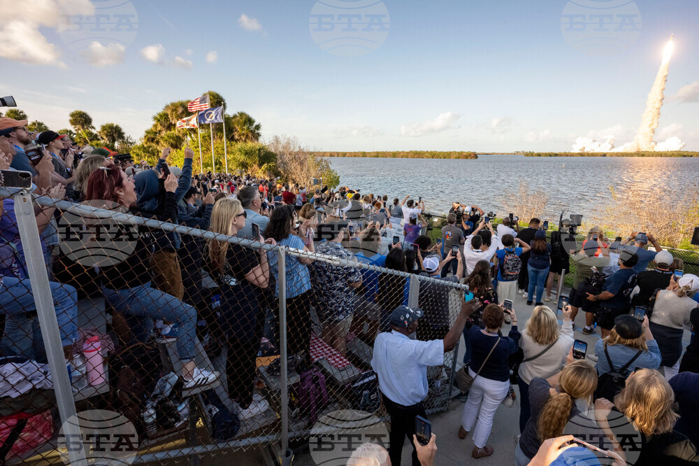 NASA Artemis Moonshot