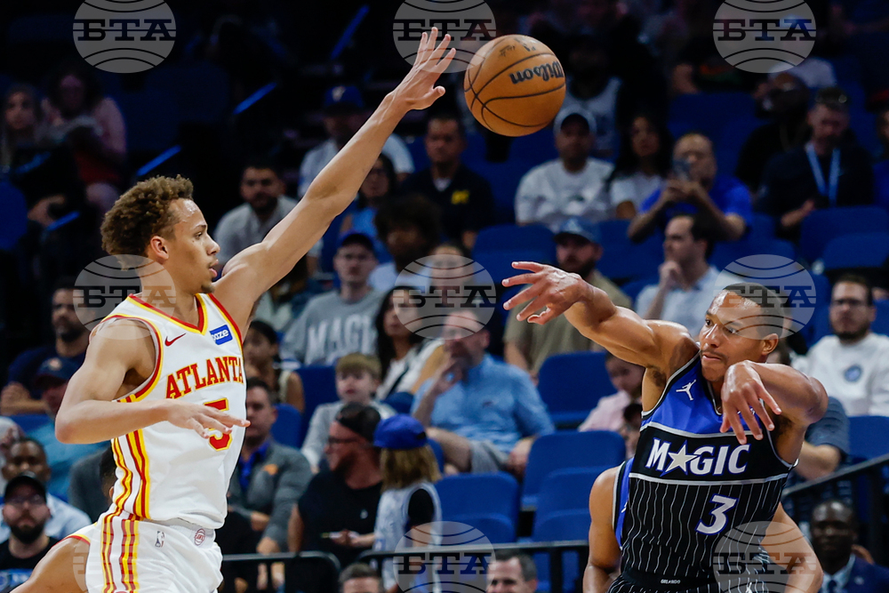 Hawks Magic Basketball