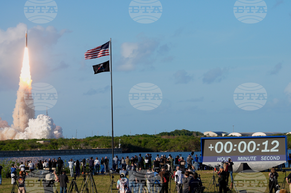 NASA Artemis Moonshot