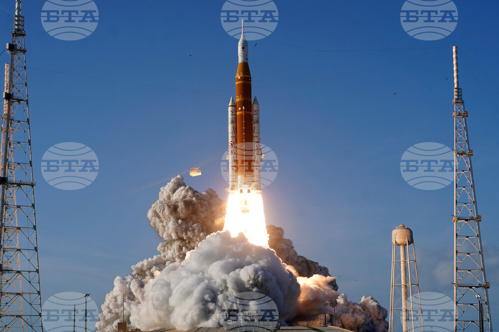 NASA Artemis Moonshot