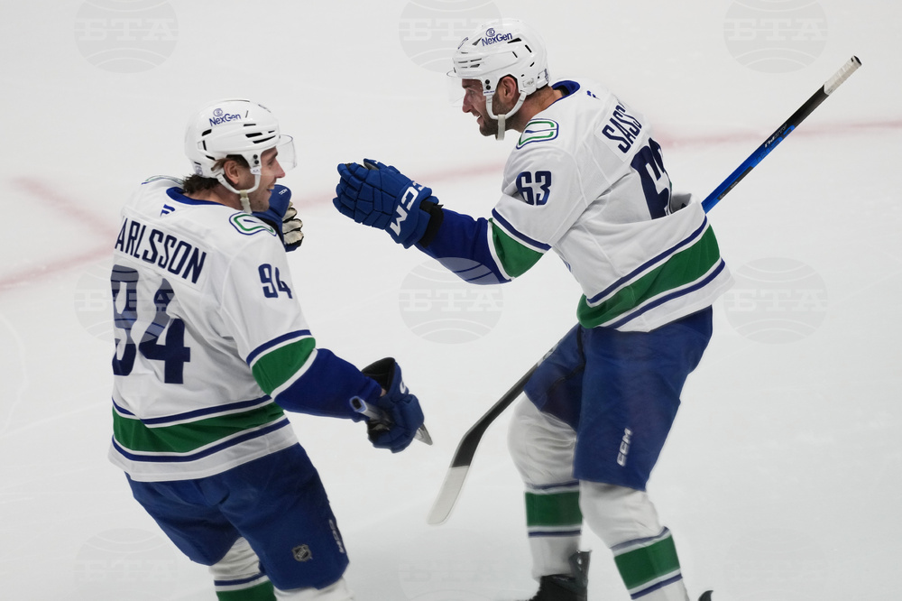Canucks Avalanche Hockey