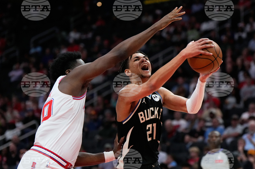 Bucks Rockets Basketball