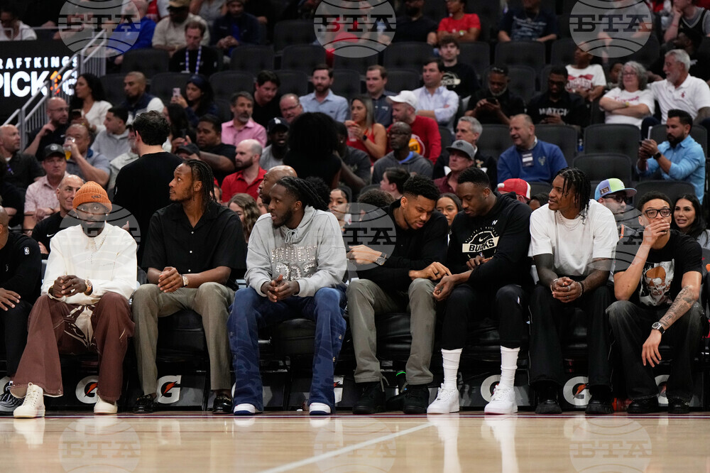 Bucks Rockets Basketball