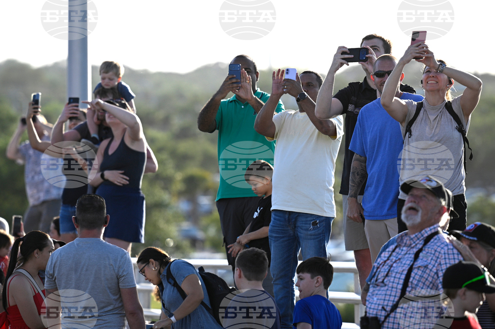 NASA Artemis Moonshot