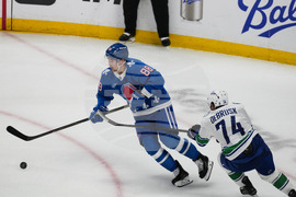 Canucks Avalanche Hockey