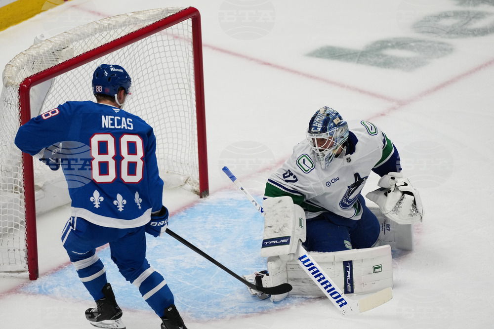 Canucks Avalanche Hockey