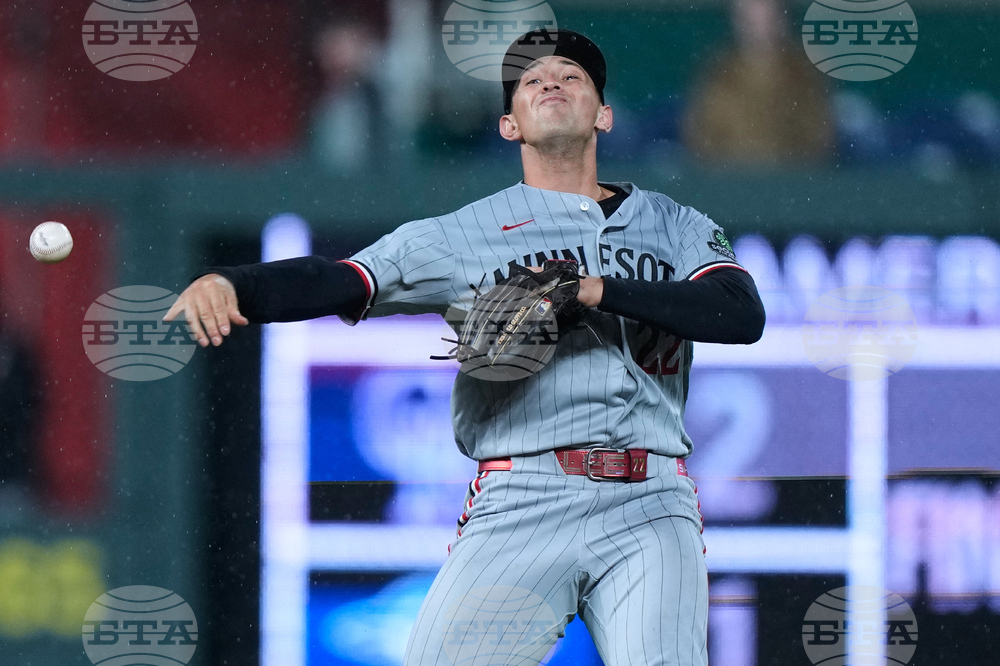 Twins Royals Baseball