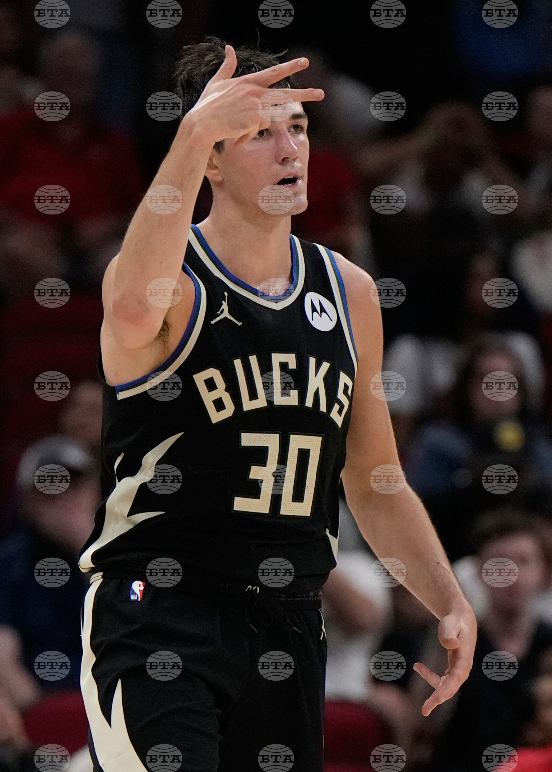 Bucks Rockets Basketball