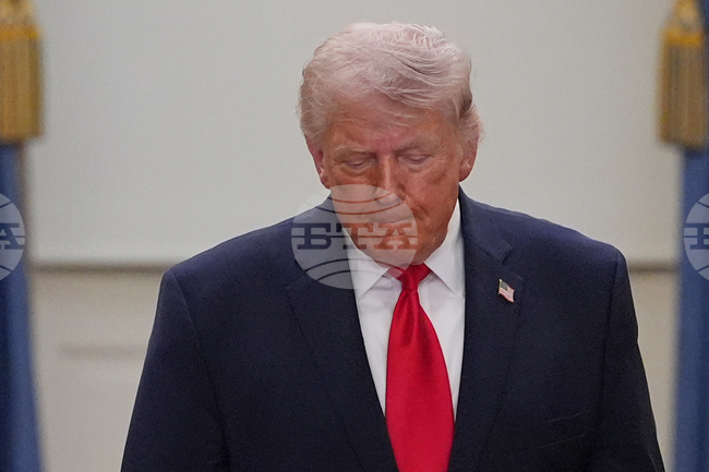 Високопоставени американски сенатори заявиха, че подкрепят оставането в НАТО, на фона на заплахата на Тръмп за напускане на алианса