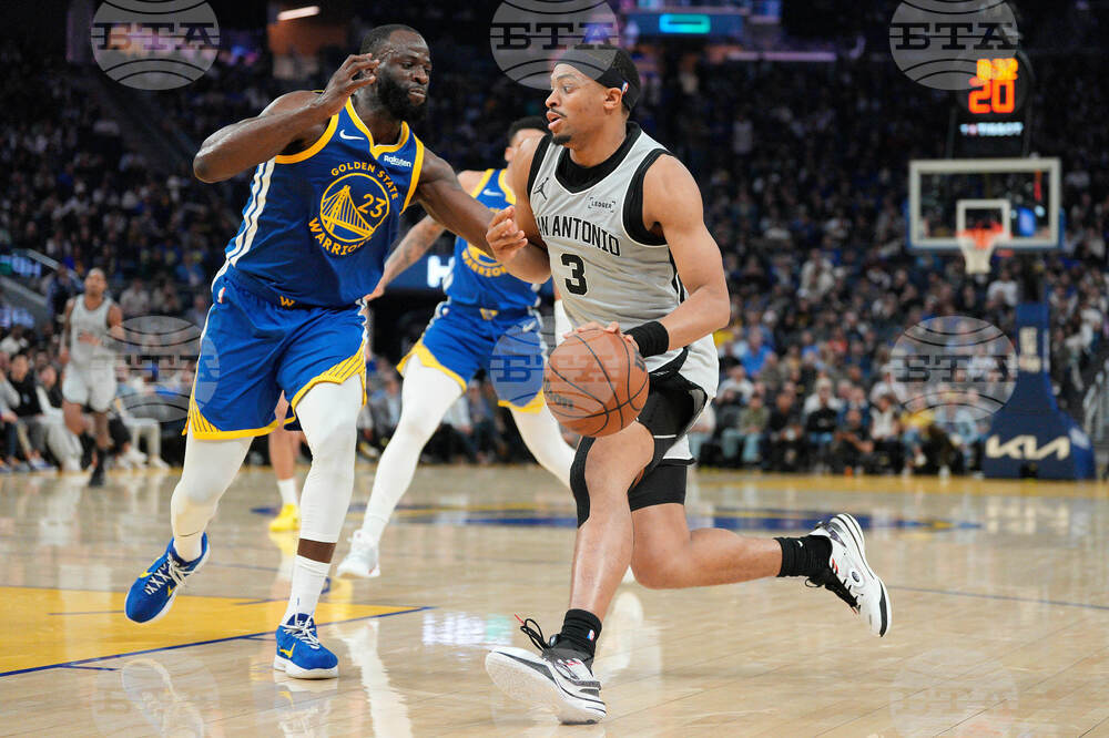Spurs Warriors Basketball