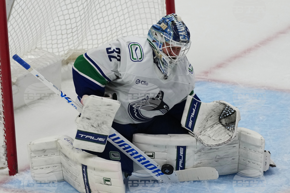 Canucks Avalanche Hockey