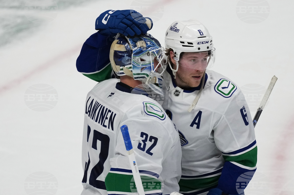 Canucks Avalanche Hockey