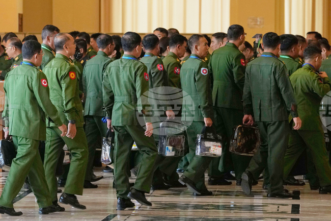 Парламентът на Мианма ще гласува утре за президент, заяви председателят му