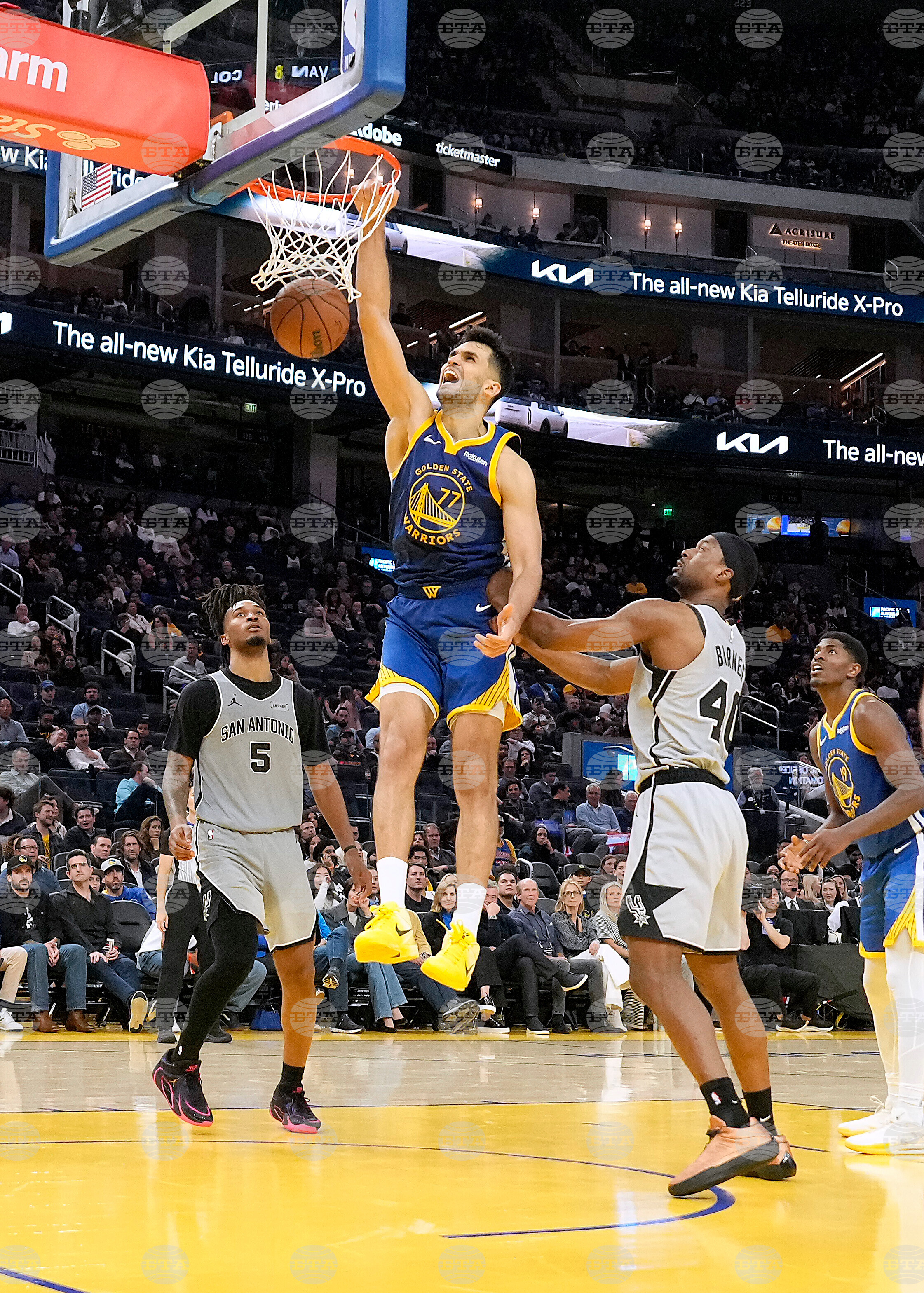 Spurs Warriors Basketball