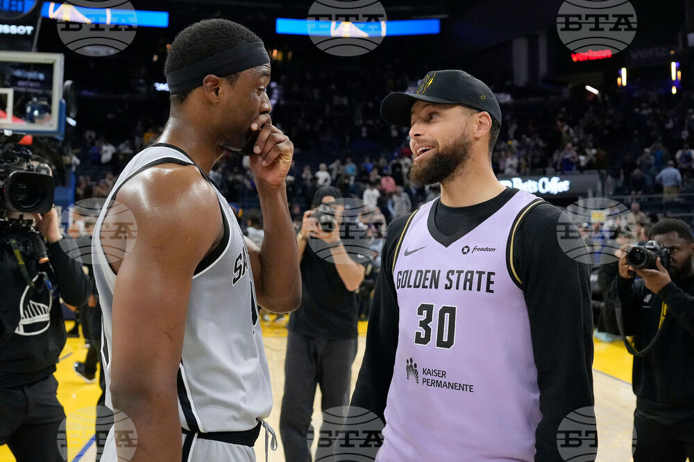 Spurs Warriors Basketball