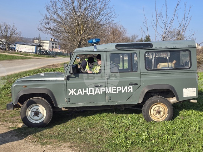 В област Плевен полицията иззе огнестрелно оръжие и списъци с имена и парични суми