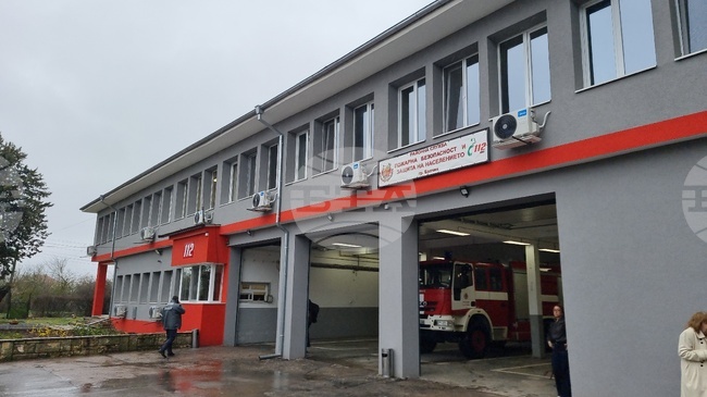 Потушени са 82 пожара през изминалото денонощие, един е загинал